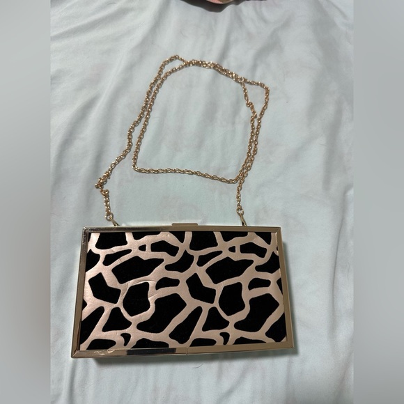 Lulu Townsend Ladies Animal Print Clutch - Picture 3 of 7